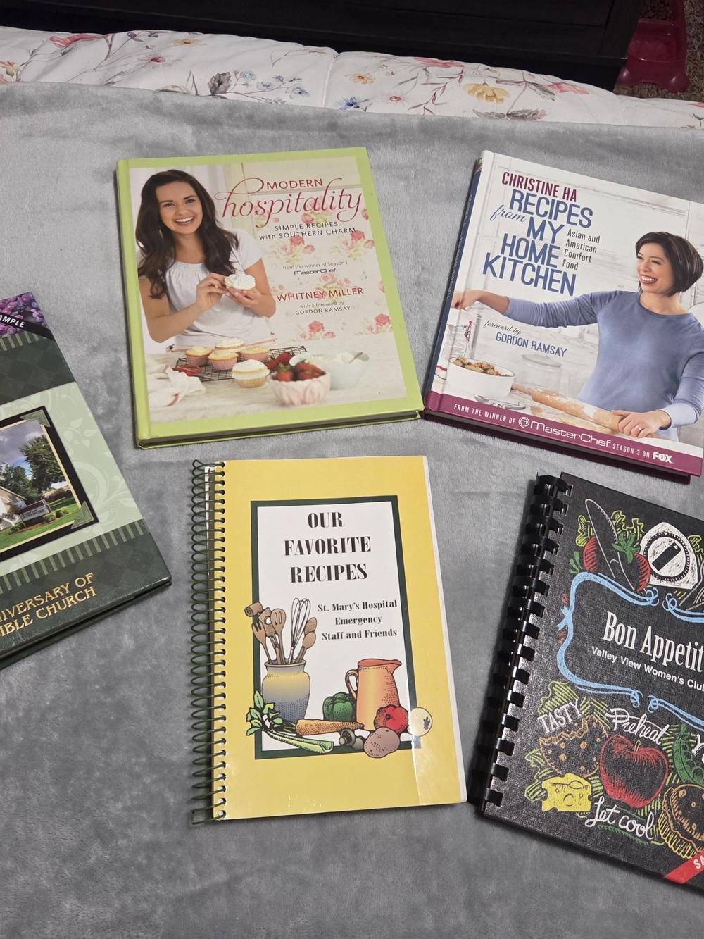 LOT OF 6 VARIOUS COOKBOOKS 4 MISC. & 2 MASTERCHEF BY FOX/GORDON RAMSAY COOKBOOKS